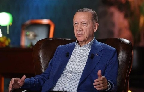 Erdoğan: Siyaseti at pazarına çevirdiler