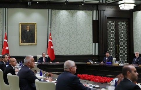 Cumhurbaşkanlığı Kabinesi, Erdoğan'ın başkanlığında toplandı
