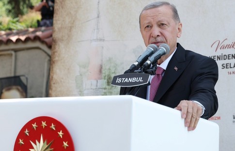 Erdoğan: Öğretmenlerin kariyerini geliştirecek projeleri yakında paylaşacağız