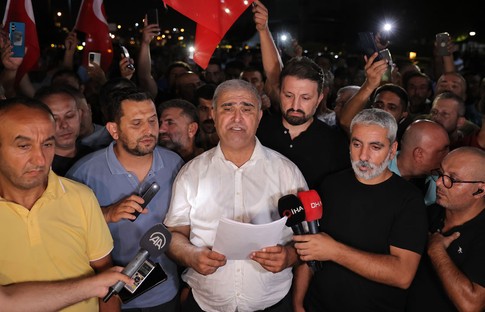 İstanbul'da taksiciler yüzde 100 zam istedi