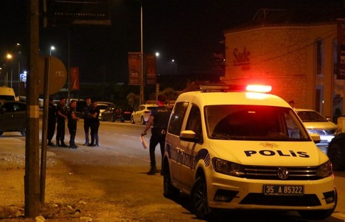 Çeşme'de silahlı kavga: 1 ölü, 12 yaralı
