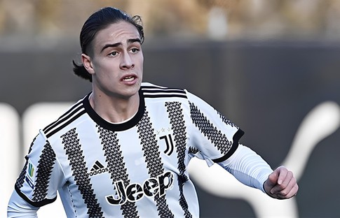 Juventus, Kenan Yıldız'ın sözleşmesini 2027'ye kadar uzattı