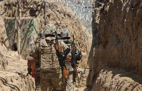 Karabağ'da mayın patladı: 2 Azerbaycan askeri hayatını kaybetti