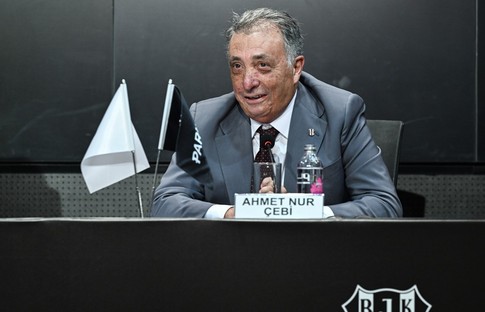 Beşiktaş Başkanı Çebi'den istifa tezahüratlarına yanıt