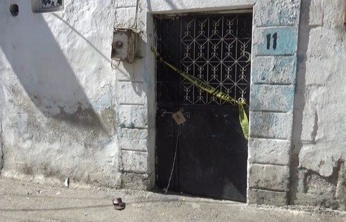 Eşini öldürüp 3 çocuğunu yaralayan kişi intihar etti