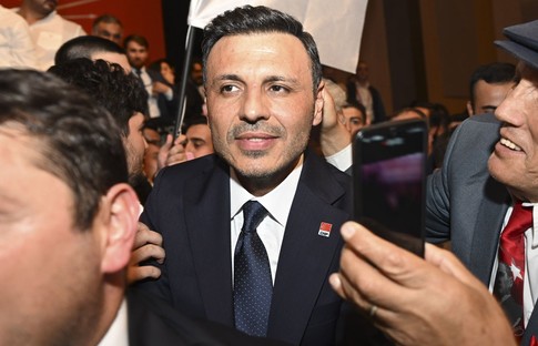 CHP İstanbul İl Başkanlığına Özgür Çelik seçildi