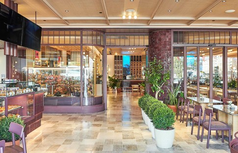 Café Marmara müdavimlerini yeniden bekliyor