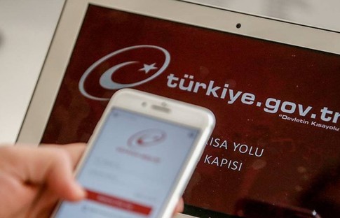 'e-Devlet'teki kişisel veriler telefon uygulamaları üzerinden 200 liraya satılıyor'