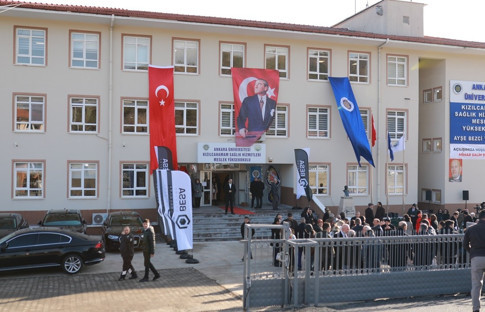 Bezci’den eğitime destek