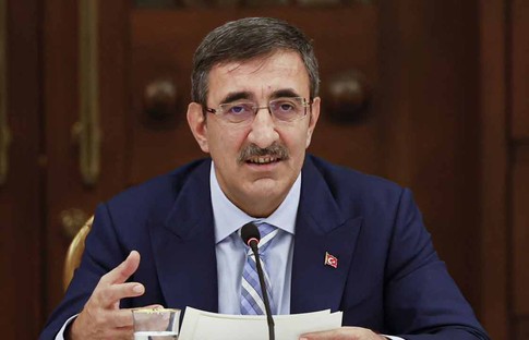 Asgari ücrete ve emekliye ek zam var mı? Cevdet Yılmaz açıkladı...