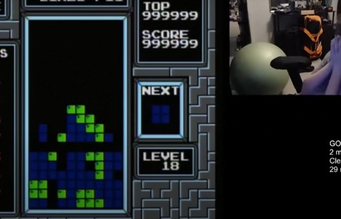 13 yaşındaki genç oyuncu Tetris'i yenebilen ilk kişi oldu