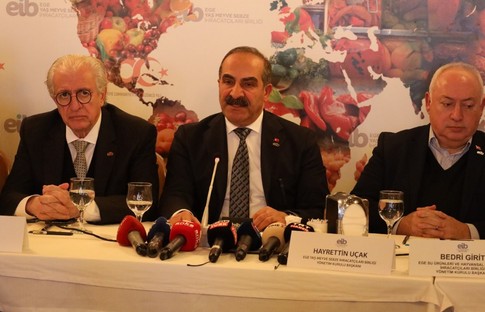 Egeli yaş meyve sebze ihracatçısı rotasını Uzak Doğu’ya çevirdi
