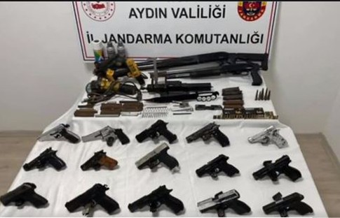 Mercek-10 operasyonu: Silah imalatı ve kaçakçılığı yapan 12 şüpheli gözaltında