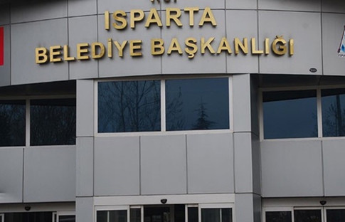Isparta Belediyesi'nde en düşük işçi maaşı 30 bin lira oldu