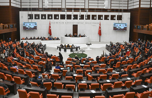 İsveç'in NATO'ya katılımına dair kanun teklifi TBMM'de kabul edildi
