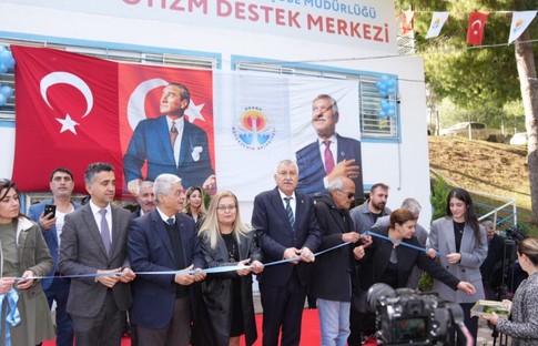Adana’da otizm destek merkezi açıldı