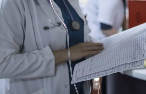 YÖK, yan dal uzmanları ve asistanlarının ek ödemelerini artırdı
