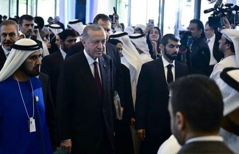 Erdoğan BAE'de ikili görüşmeler gerçekleştirdi