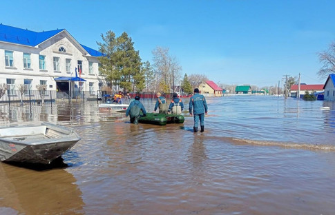 Ural Nehri'nde su seviyesi 10 metrenin üzerine çıktı