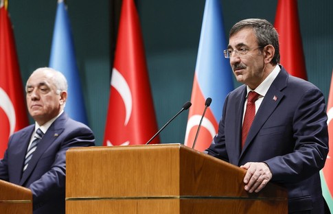 Cevdet Yılmaz: Azerbaycan'da 4 bin Türk firması var