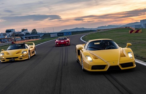 Pirelli, Ferrari Enzo için ‘Collezione’ serisinden yeni lastikler tanıttı