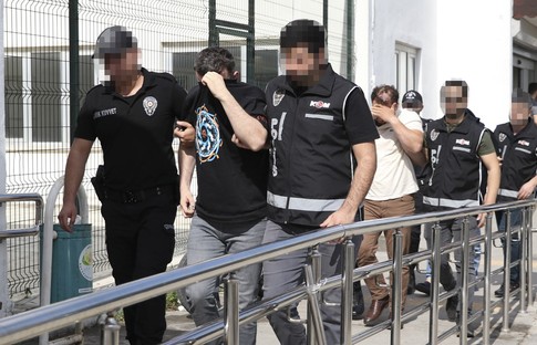 Adana merkezli operasyonda 50 milyon TL'lik sahte altın ele geçirildi