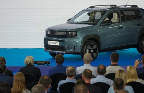 Sırbistan'da ilk elektrikli otomobil üretilecek: Fiat Grande Panda