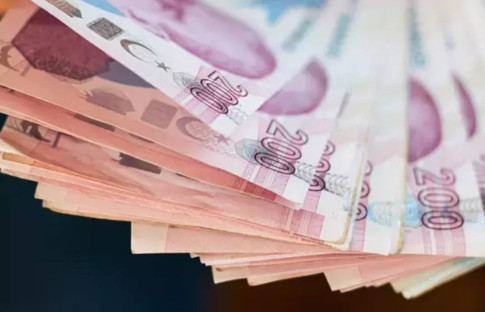 Evde bakım yardımı 9 bin 77 TL'ye çıkmıştı... Bakan duyurdu: Hesaplara yatmaya başladı