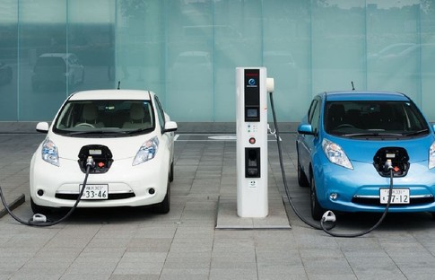 Norveç'te elektrikli araçların sayısı benzinli araçları geçti