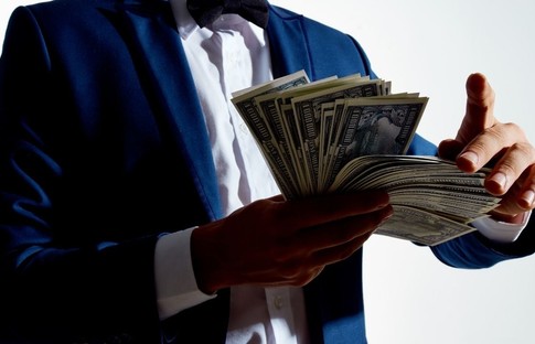 ABD'de geçen yıl 379 binden fazla kişi yeni milyoner oldu