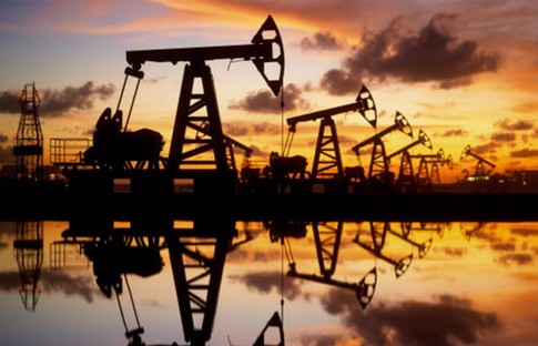 Petrolde dolar yükselişi etkili oldu