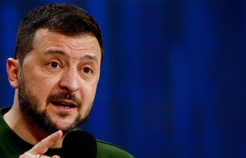 Ukrayna Devlet Başkanı Zelensky, Ukrayna'da ateşkes kapısını araladı