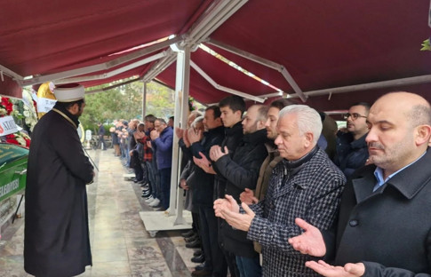 Ayşe Sezer son yolculuğuna uğurlandı