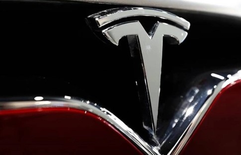 Tesla'da kriz: ABD'de 240 bine yakın aracını geri çağırdı