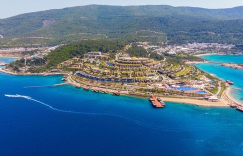 Bodrum’un milyon dolarlık oteli belediye tarafından mühürlendi