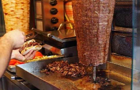 Lahmacun lüks, Adana dürüm yok oldu: Ekonomi yemek siparişlerini değiştirdi!
