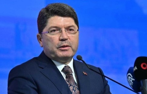 Bakan Tunç: Cumhurbaşkanımız her kabine toplantısında bize deprem bölgesini sordu