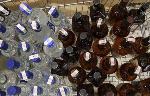 Sahte alkol imalatçılarına yönelik operasyon: 33 bin litre kaçak alkol ele geçirildi