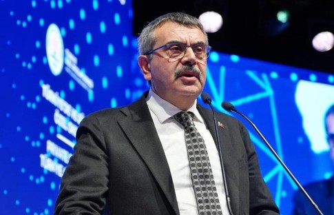 Bakan Yusuf Tekin’den eğitimde yeni adımlar! Branş değişikliği masada