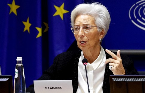 Lagarde: Euro, doların alternatifi olabilir