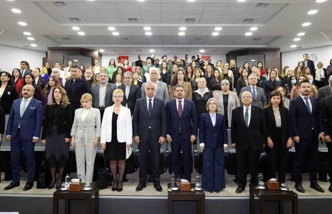 İŞKAD’ın paneli, Türk iş dünyasını Adana’da buluşturdu