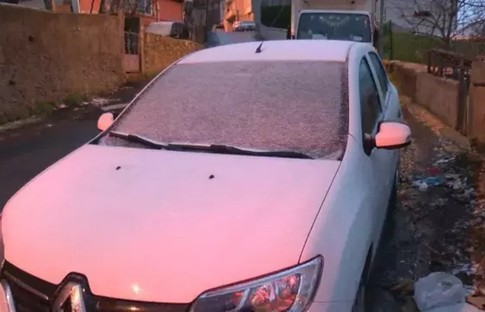 İstanbul'da beklenen mevsimin ilk kar yağışı başladı