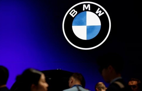 Otomobil devi BMW’den kritik karar! 600 milyon sterlinlik yatırım askıya alındı