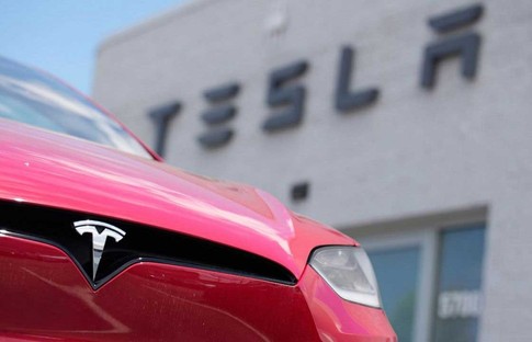 Tesla kayıpların ardından toparlanıyor