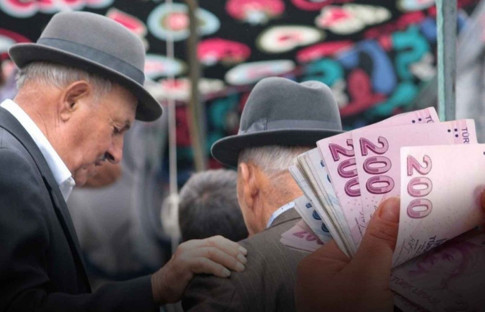 Emekli bayram ikramiyesi ve doğum yardımı görüşülecek
