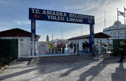 Rus turistler Amasra'ya akın etti!