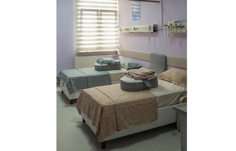 YataşBedding, yenilediği anne-bebek uyum odası ile prematüre bebeklere desteğini sürdürüyor