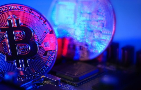 Bitcoin, belirsizliklerin ortasında 5 ayın dibinden dönmeye çabalıyor