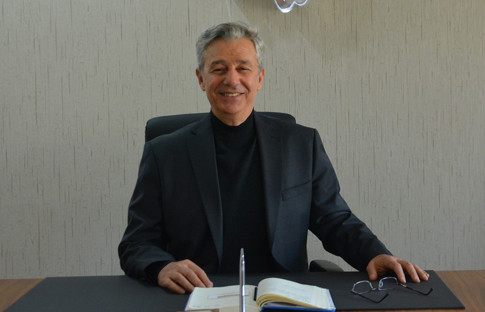 Özpolat Makine çok eksenli kaynak robotlarla üretim yapıyor