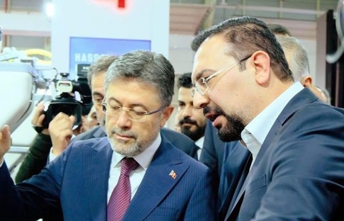 Bakan Yumaklı’dan Şakalak’ın yeni nesil makinesi Clever’a tam not